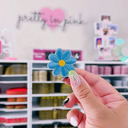 Small Daisy  - Embroidered Patch