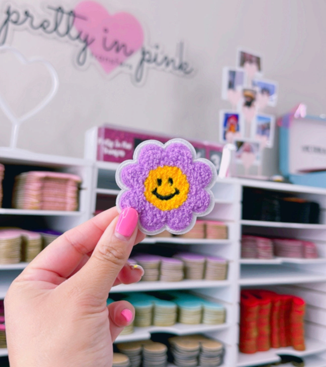 Flower Smiley - Chenille Patch